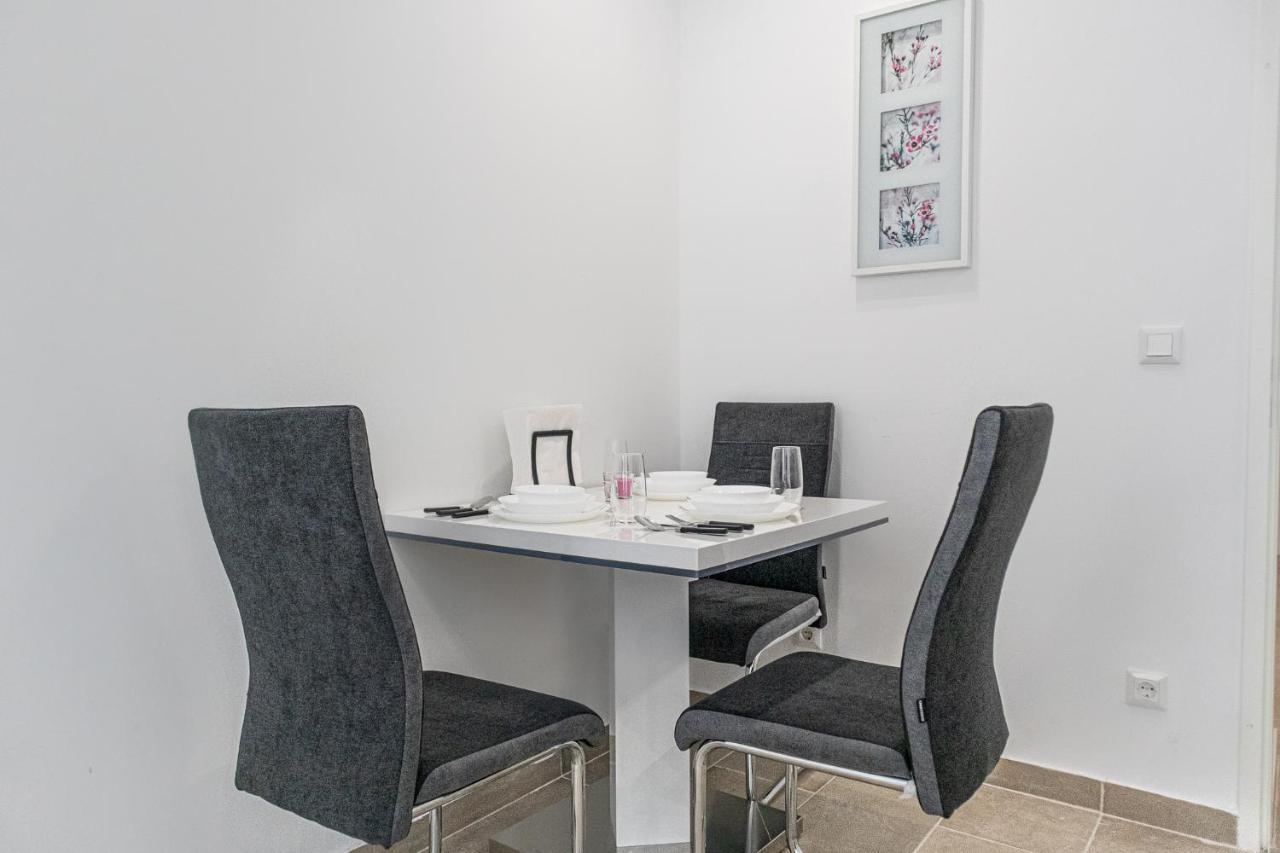 9 Min From City Center - Lovely Studio Near U1 Reumannplatz Відень Екстер'єр фото