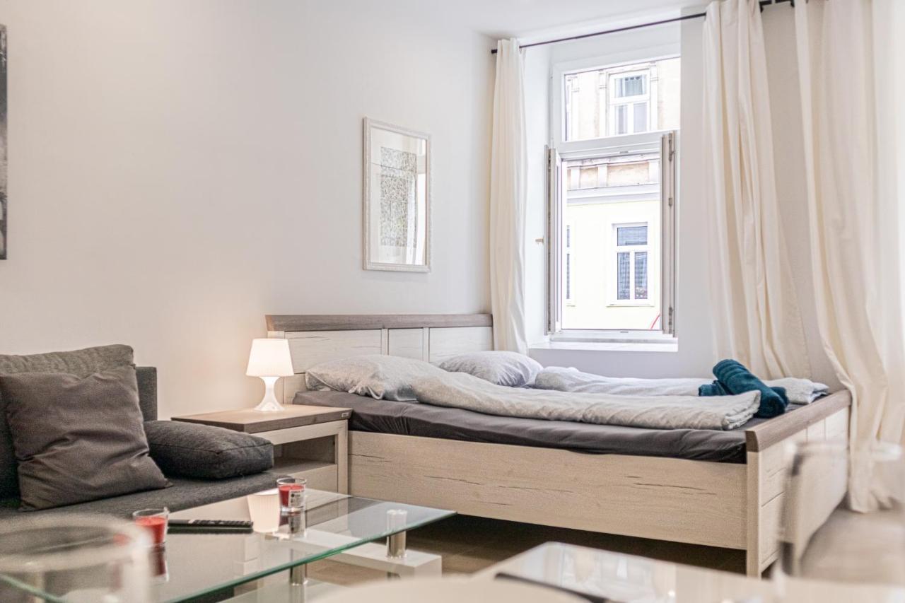 9 Min From City Center - Lovely Studio Near U1 Reumannplatz Відень Екстер'єр фото